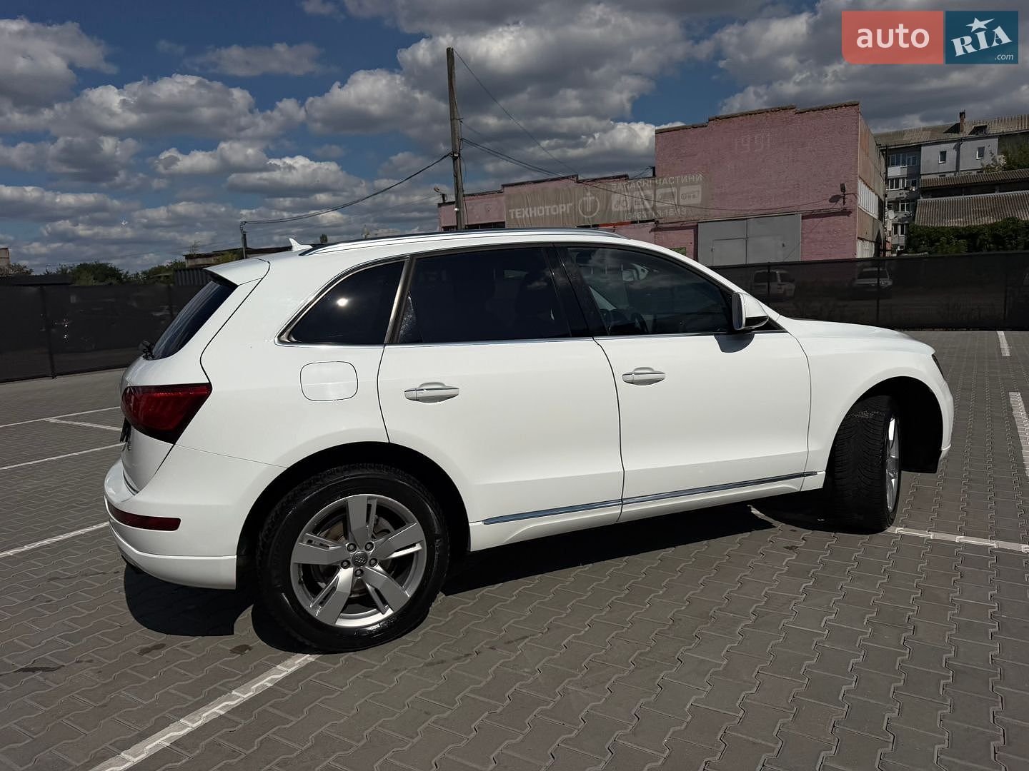 Audi Q5 2015 VIN WA1C2AFP0GA064507 фото оголошення 10 з 56