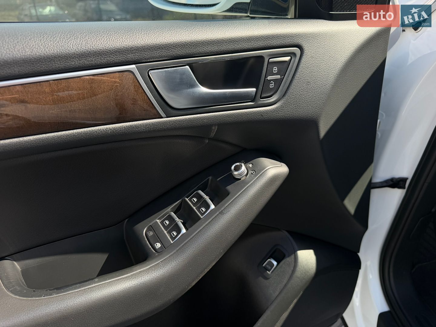 Audi Q5 2015 VIN WA1C2AFP0GA064507 фото оголошення 31 з 56
