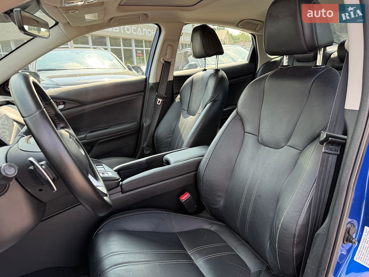 Honda Insight 2018 VIN 19XZE4F9XKE011362 фото оголошення 9 з 33