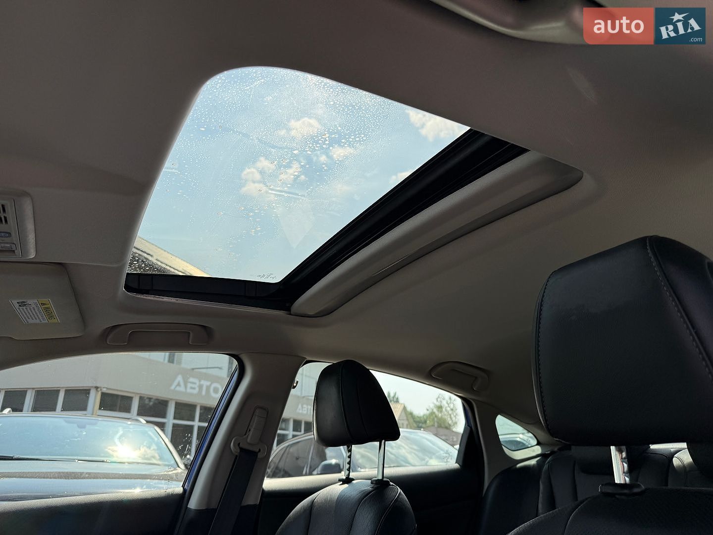 Honda Insight 2018 VIN 19XZE4F9XKE011362 фото оголошення 30 з 33