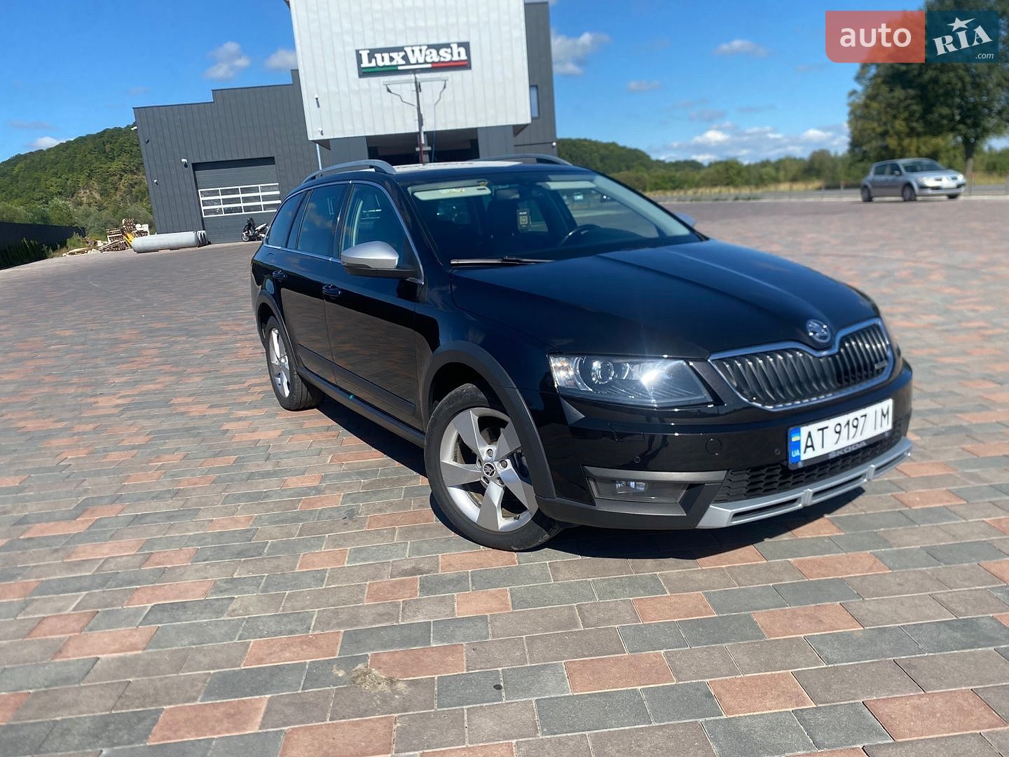 Skoda Octavia Scout 2015 VIN TMBLJ7NE9F0199436 фото оголошення 2 з 59