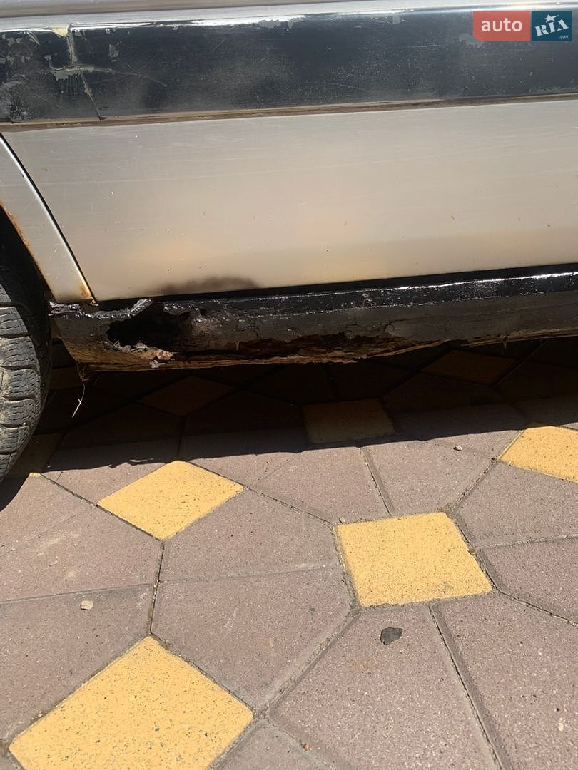 Audi 80 1987 VIN WAYZZZ89ZJA208823 фото оголошення 20 з 26
