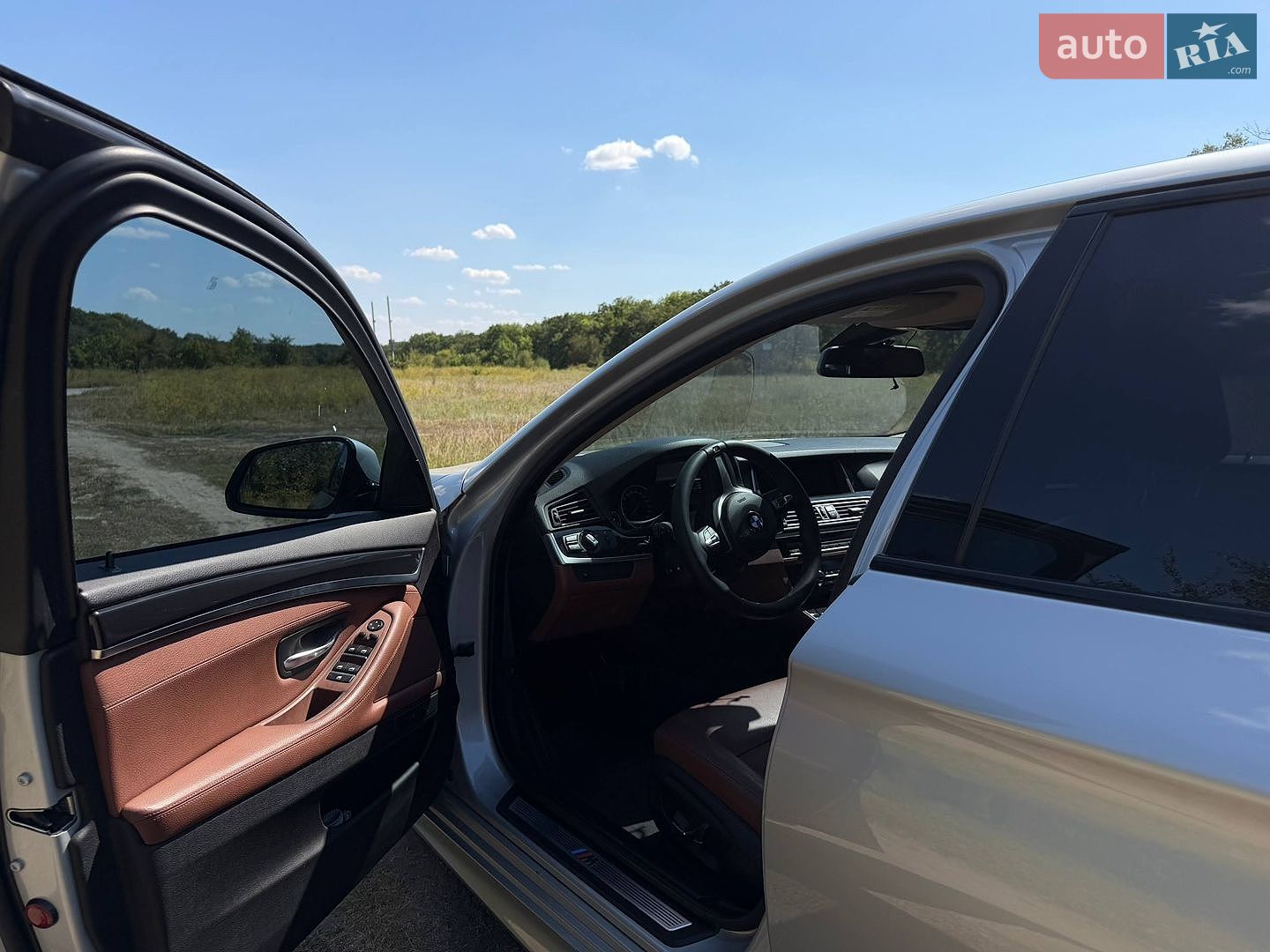 BMW 5 Series 2015 VIN WBA5E5105GG071390 фото оголошення 12 з 16