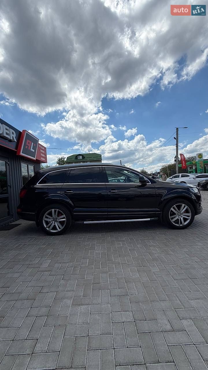 Audi Q7 2011 VIN WA1LGAFE9BD009576 фото оголошення 2 з 11