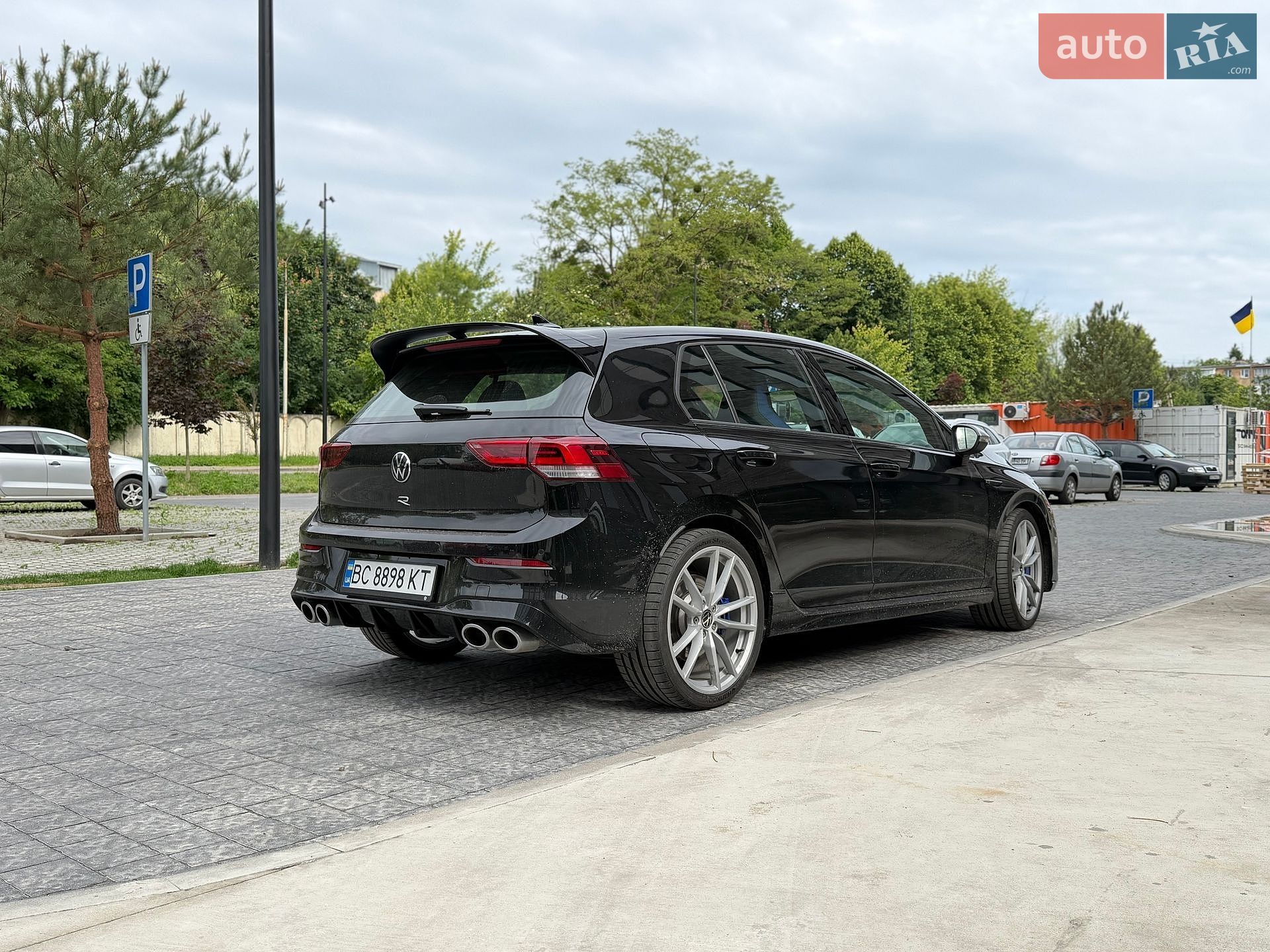Volkswagen Golf 2024 VIN WVWFB7CD8RW232013 фото оголошення 4 з 7