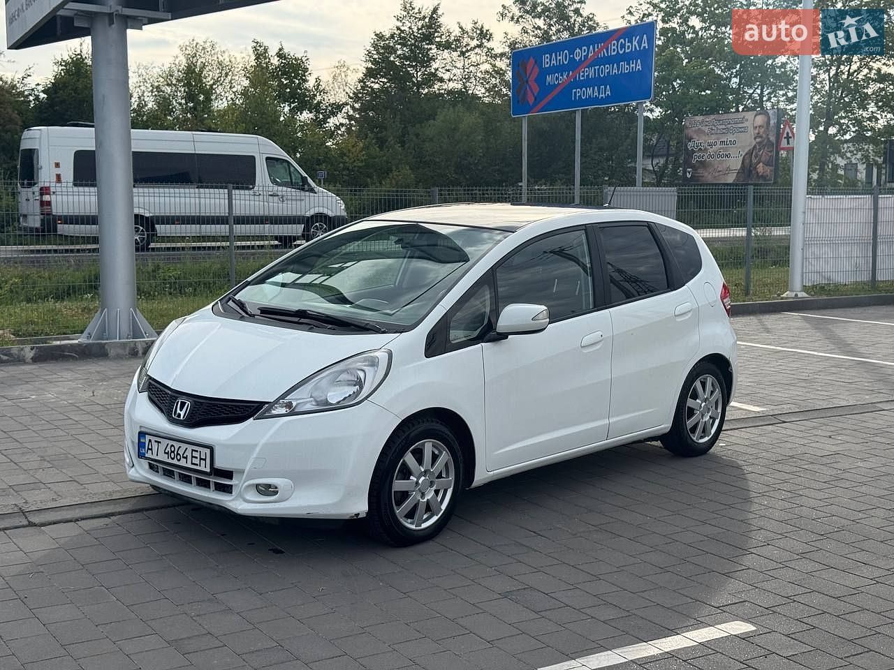 Honda Jazz 2014 VIN LUCGG3850E3201817 фото оголошення 2 з 49