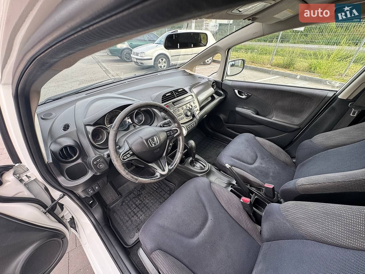 Honda Jazz 2014 VIN LUCGG3850E3201817 фото оголошення 32 з 49