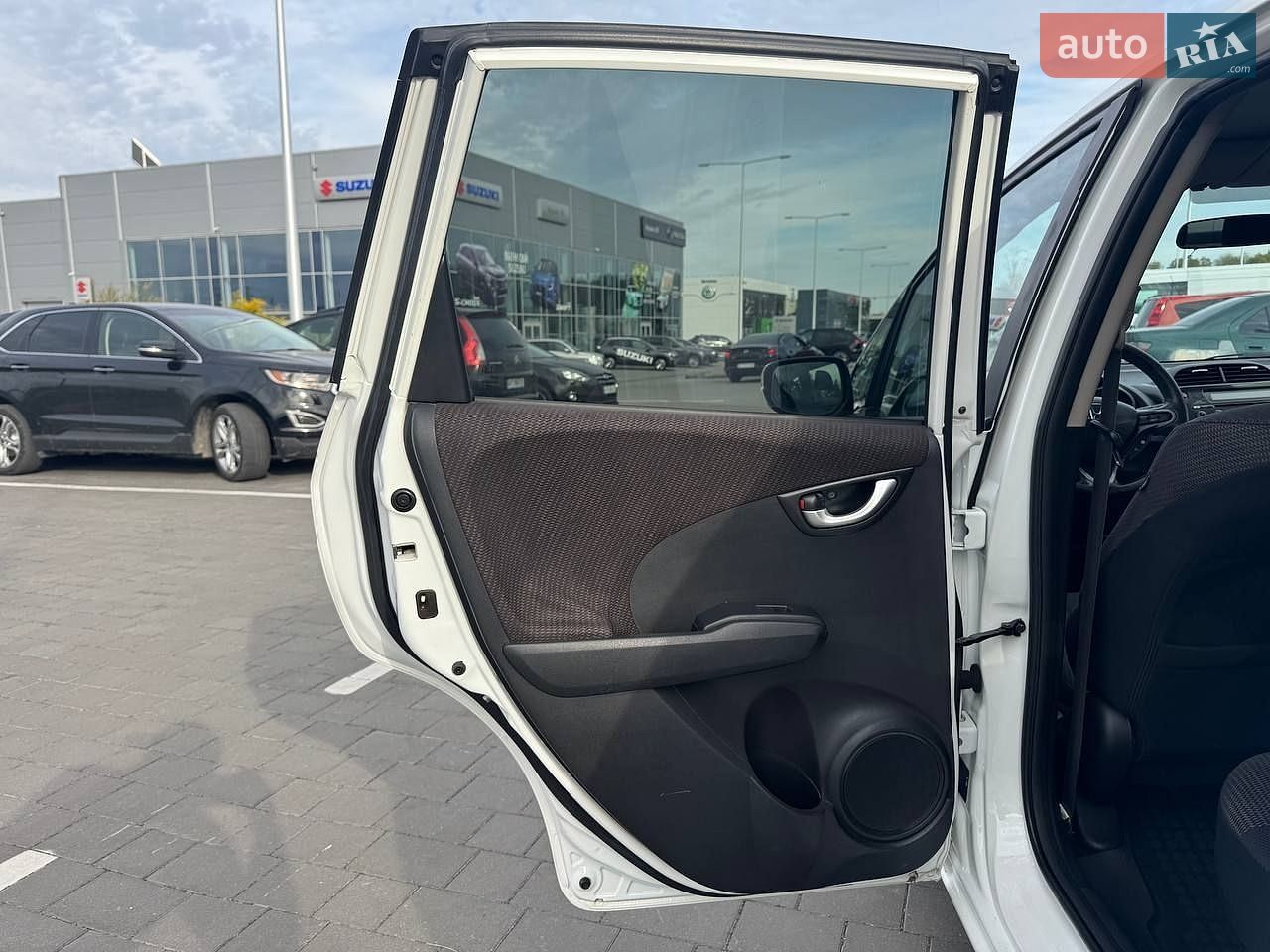 Honda Jazz 2014 VIN LUCGG3850E3201817 фото оголошення 33 з 49