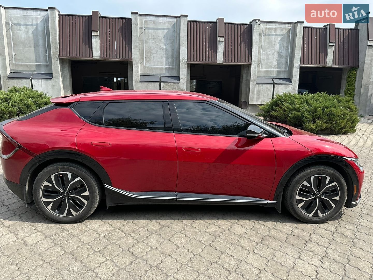Kia EV6 2023 VIN KNDC34LA8P5612265 фото оголошення 8 з 26