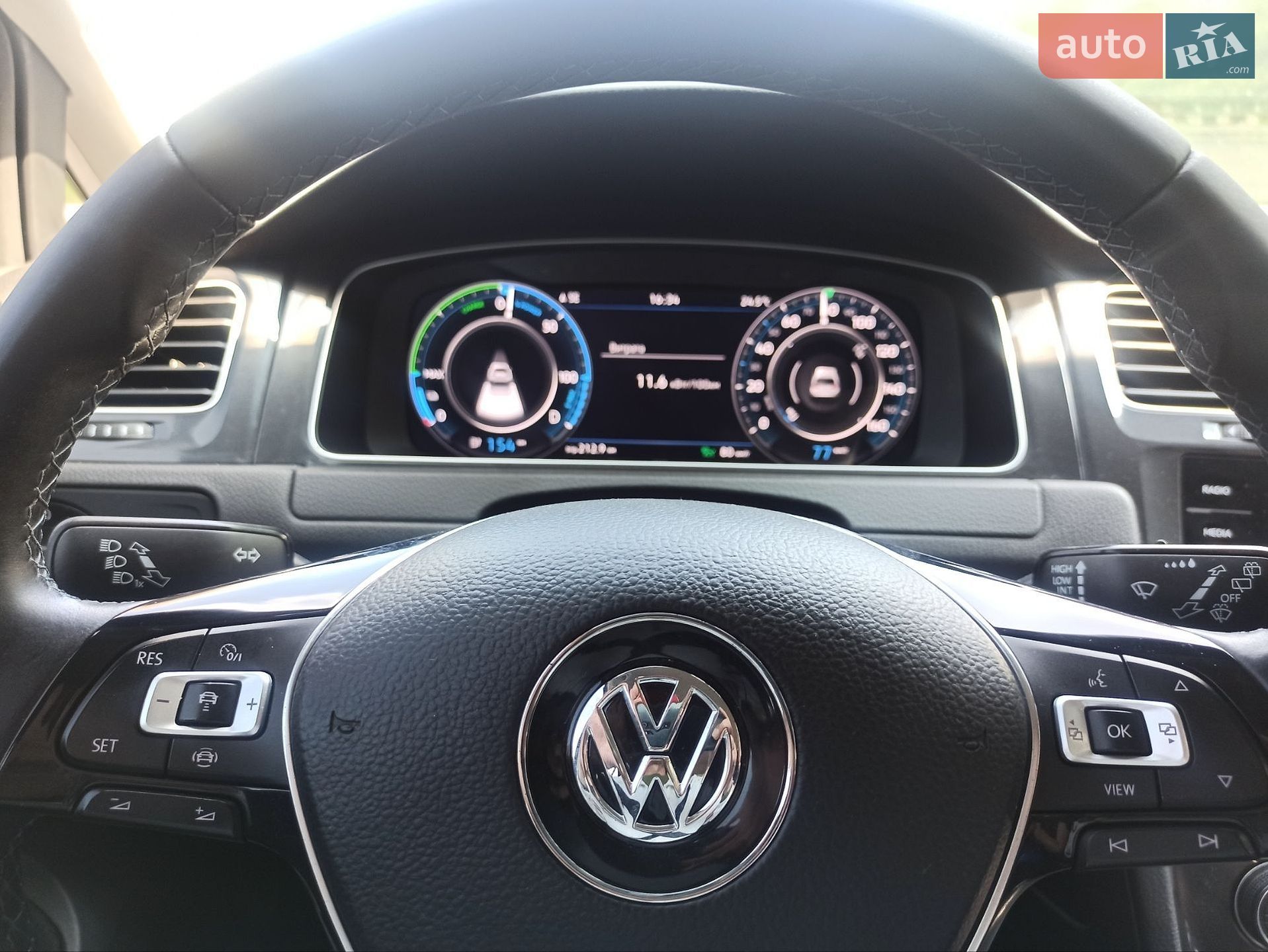 Volkswagen e-Golf 2018 VIN WVWZZZAUZJ8905029 фото оголошення 2 з 66