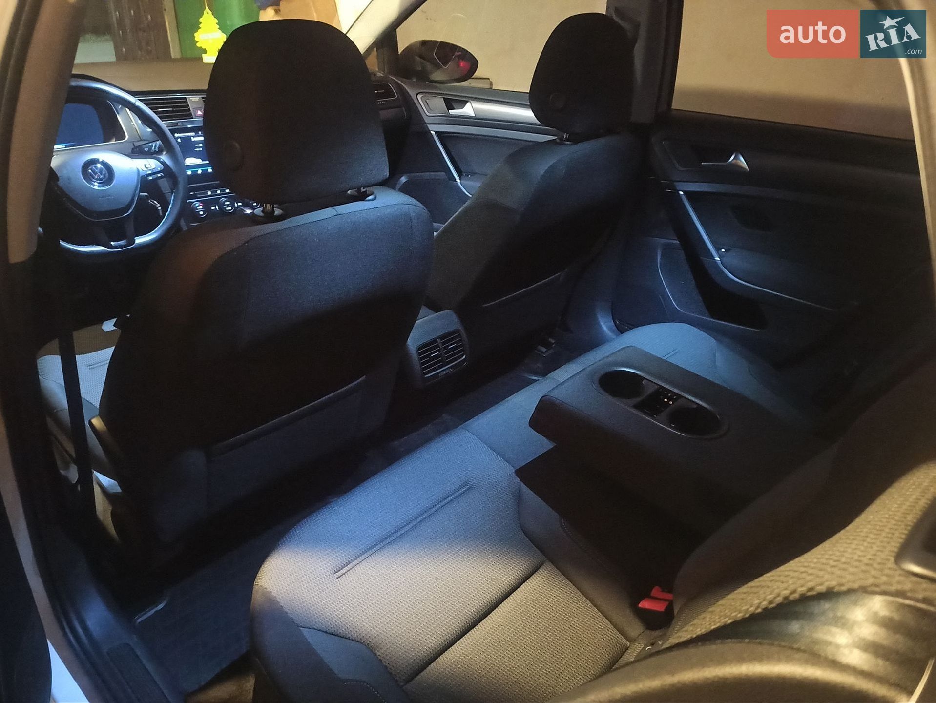 Volkswagen e-Golf 2018 VIN WVWZZZAUZJ8905029 фото оголошення 25 з 43