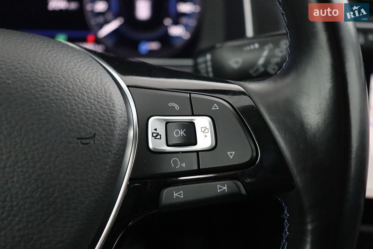 Volkswagen e-Golf 2018 VIN WVWZZZAUZJ8905029 фото оголошення 9 з 72