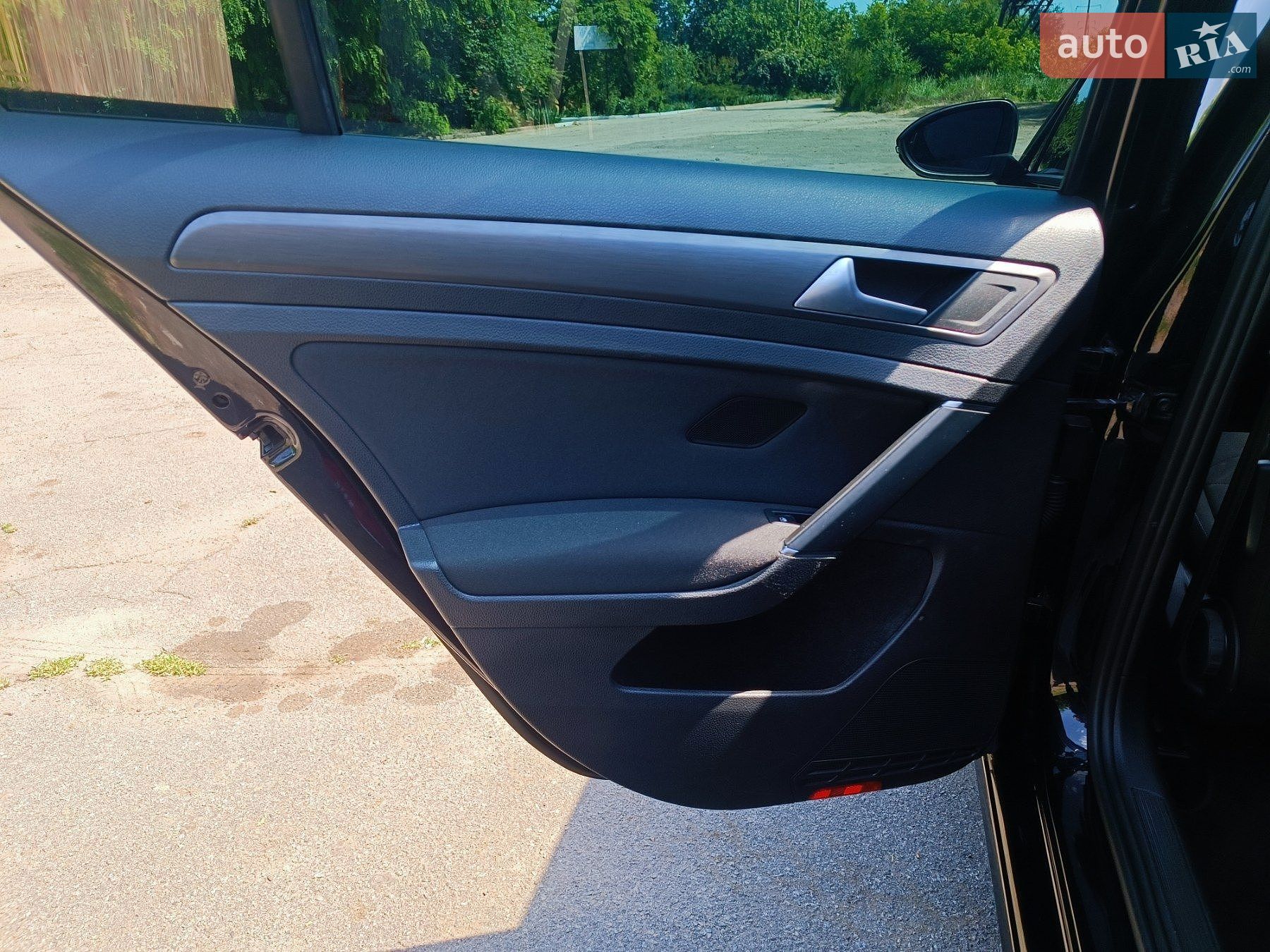 Volkswagen e-Golf 2018 VIN WVWZZZAUZJ8905029 фото оголошення 10 з 66