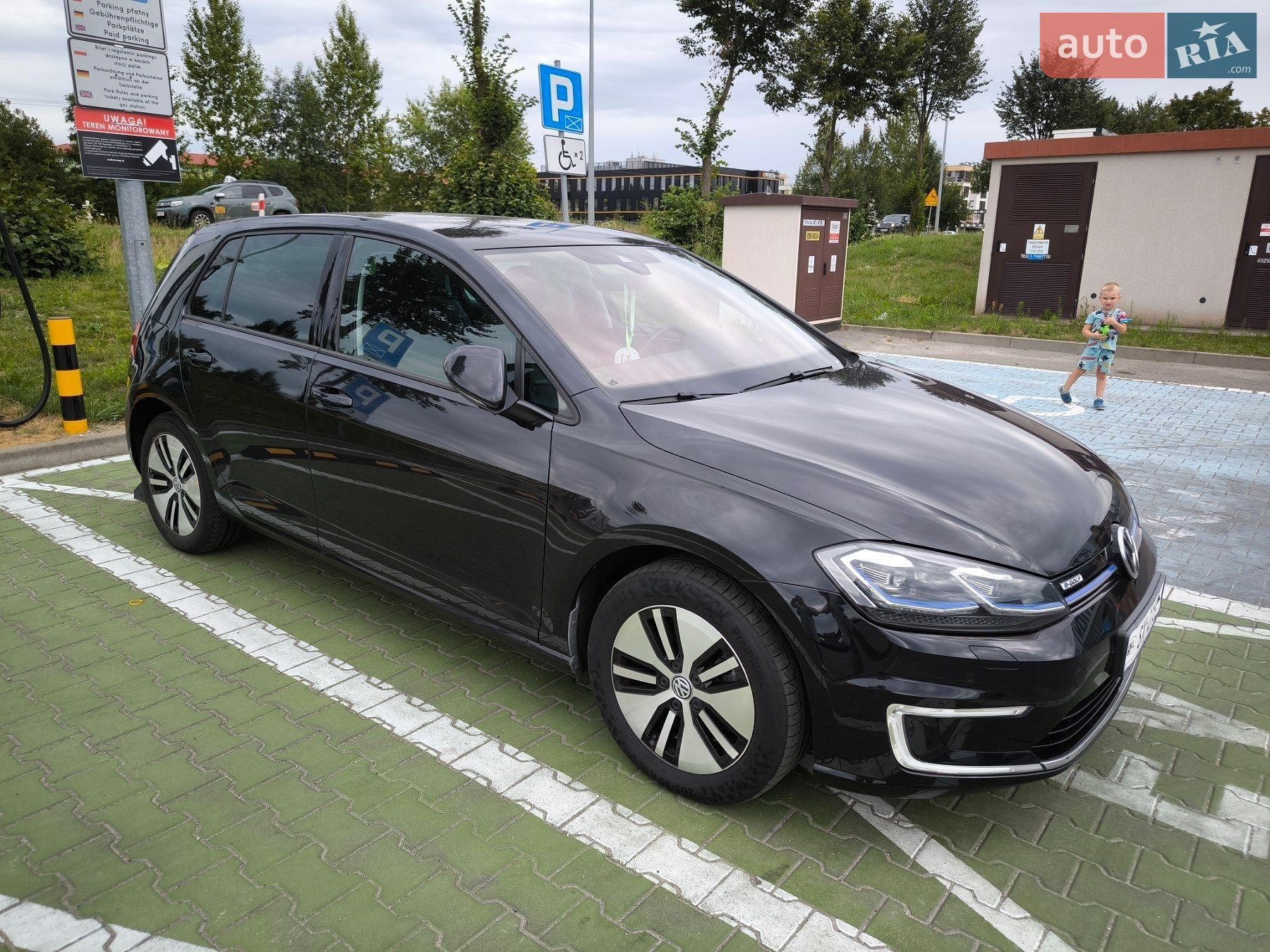 Volkswagen e-Golf 2018 VIN WVWZZZAUZJ8905029 фото оголошення 12 з 51