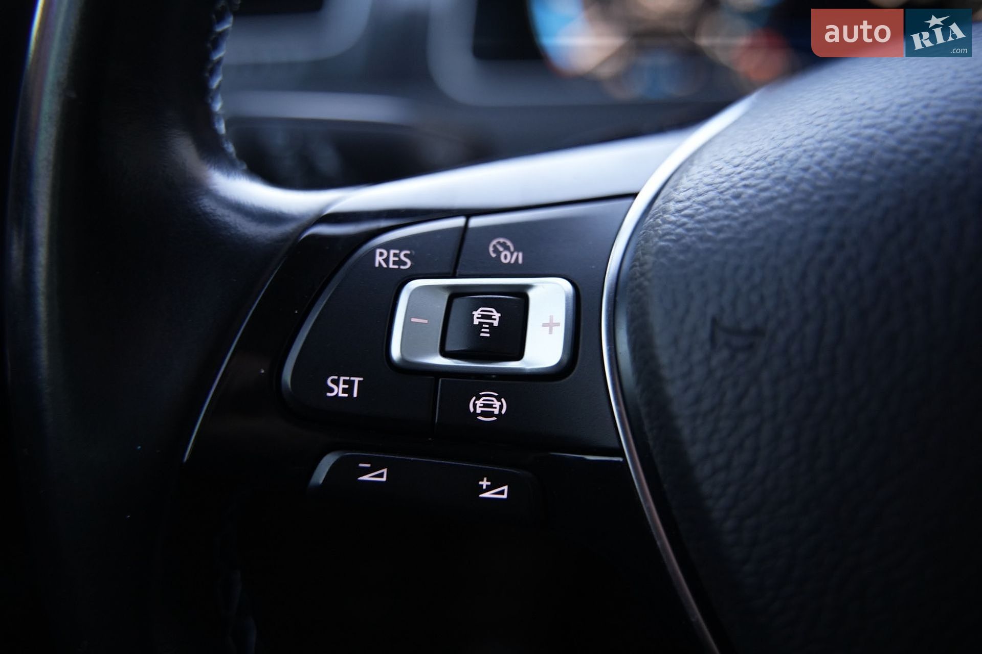 Volkswagen e-Golf 2018 VIN WVWZZZAUZJ8905029 фото оголошення 21 з 43
