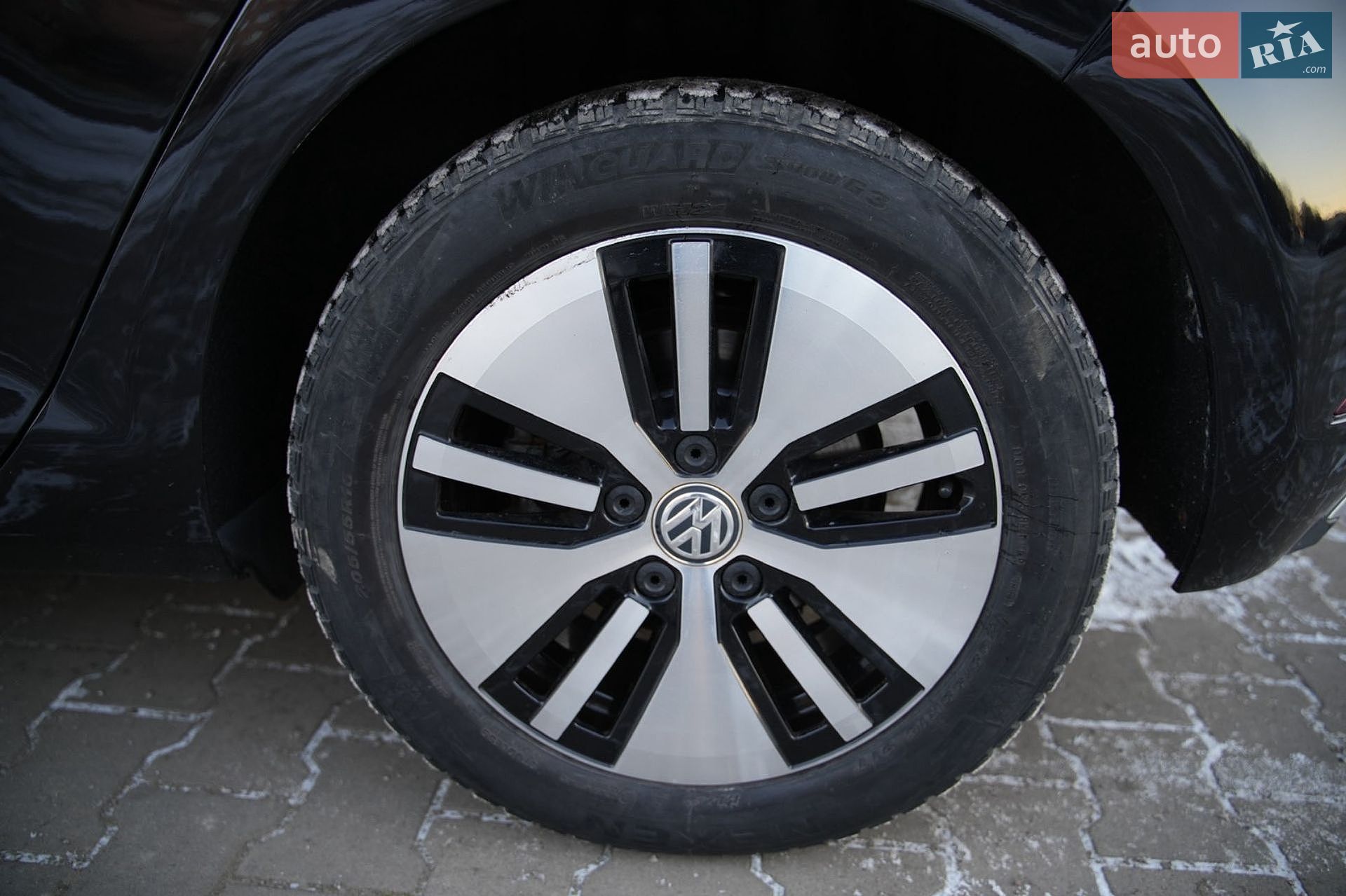 Volkswagen e-Golf 2018 VIN WVWZZZAUZJ8905029 фото оголошення 41 з 66
