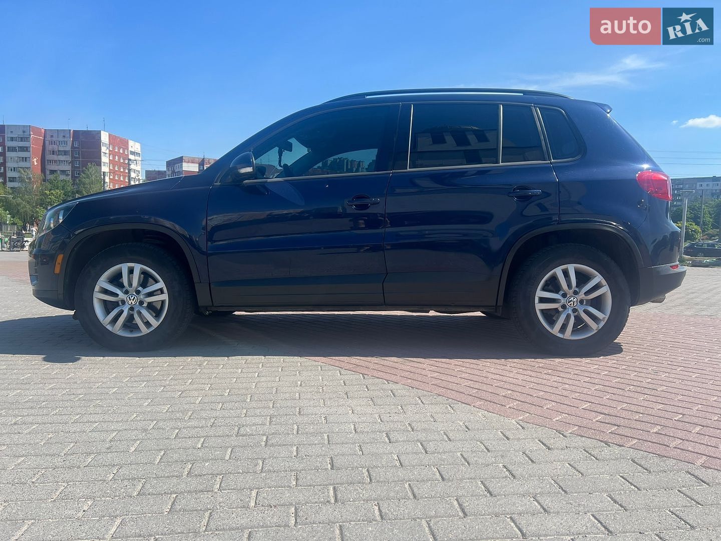 Volkswagen Tiguan 2015 VIN WVGAV7AX2FW593114 фото оголошення 3 з 17