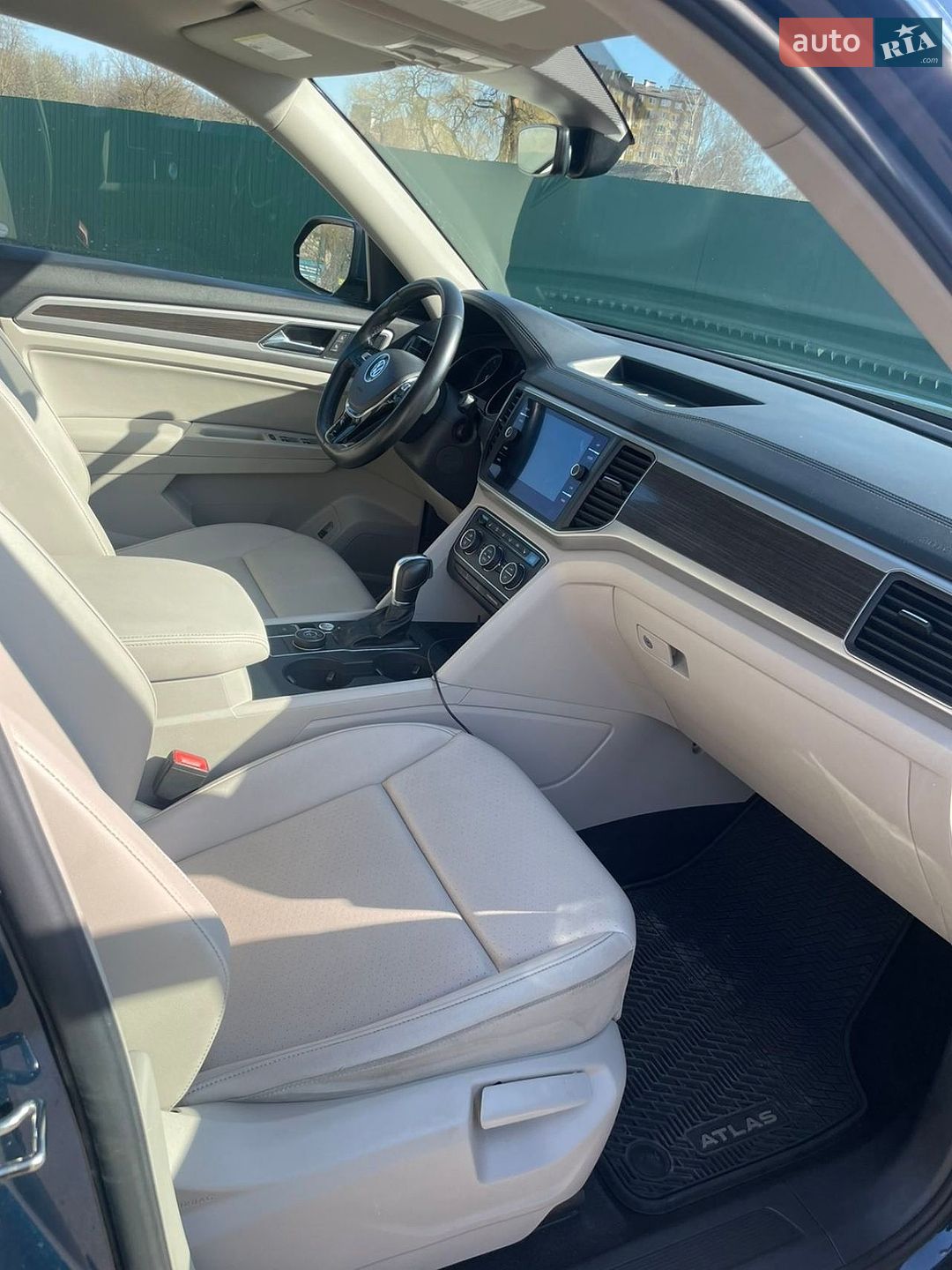 Volkswagen Atlas 2017 VIN 1V2LR2CA5JC523659 фото оголошення 19 з 26