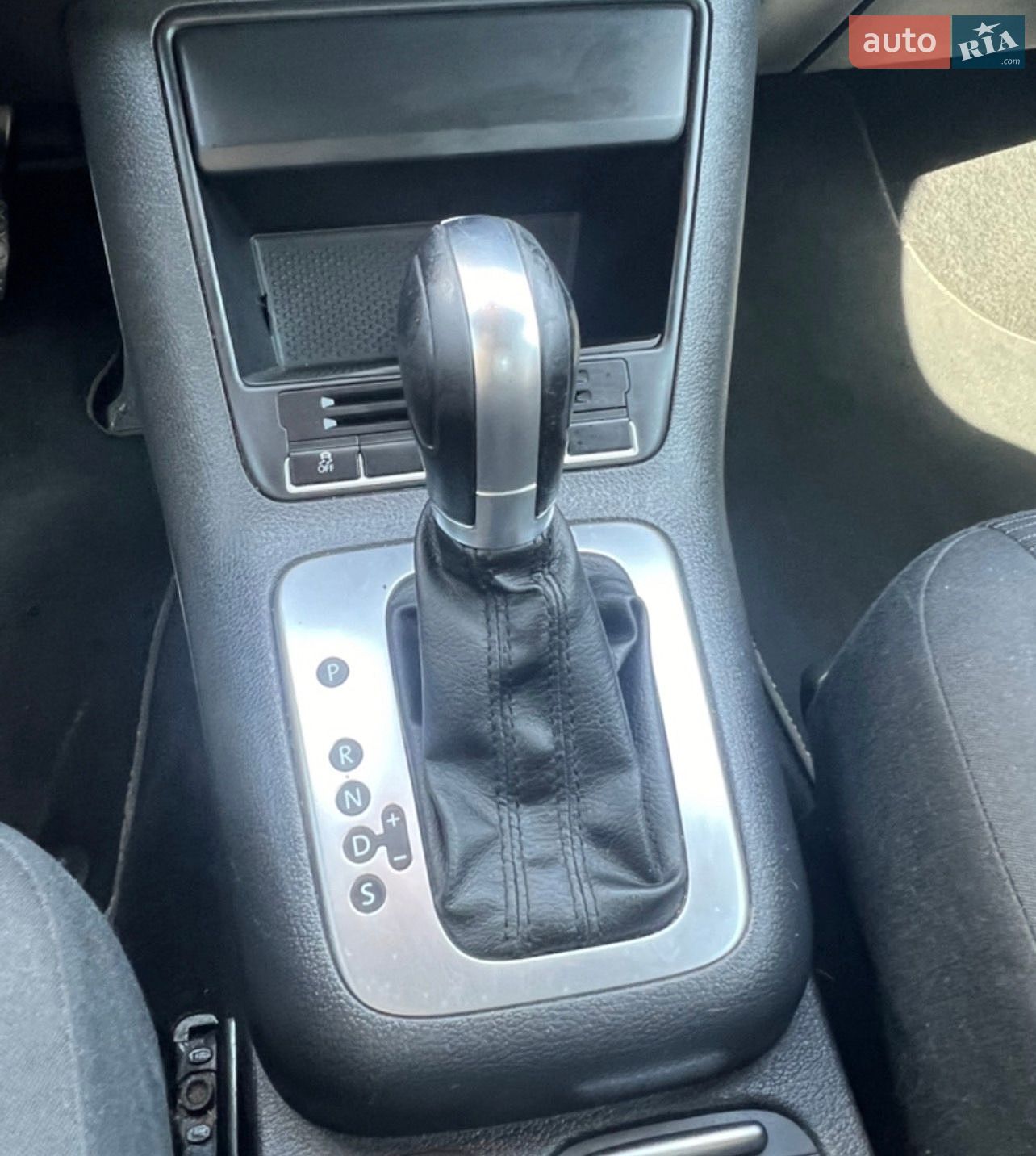 Volkswagen Tiguan 2015 VIN WVGAV7AX2FW593114 фото оголошення 17 з 17