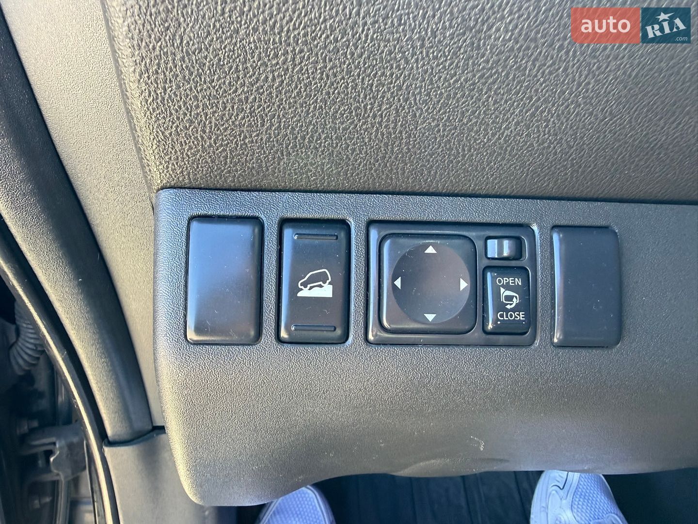 Nissan Pathfinder 2011 VIN VSKJVWR51U0413863 фото оголошення 9 з 19