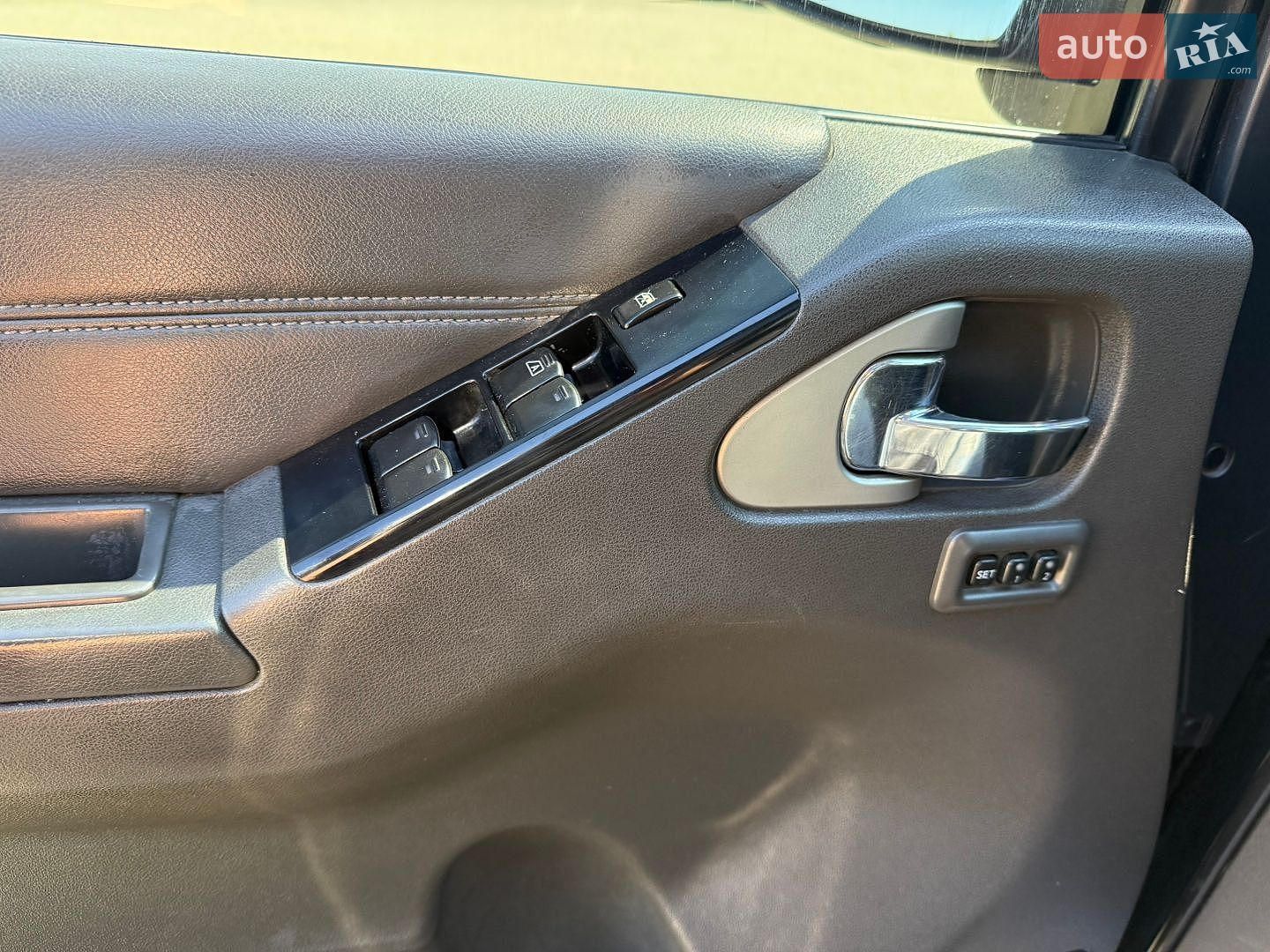 Nissan Pathfinder 2011 VIN VSKJVWR51U0413863 фото оголошення 11 з 19