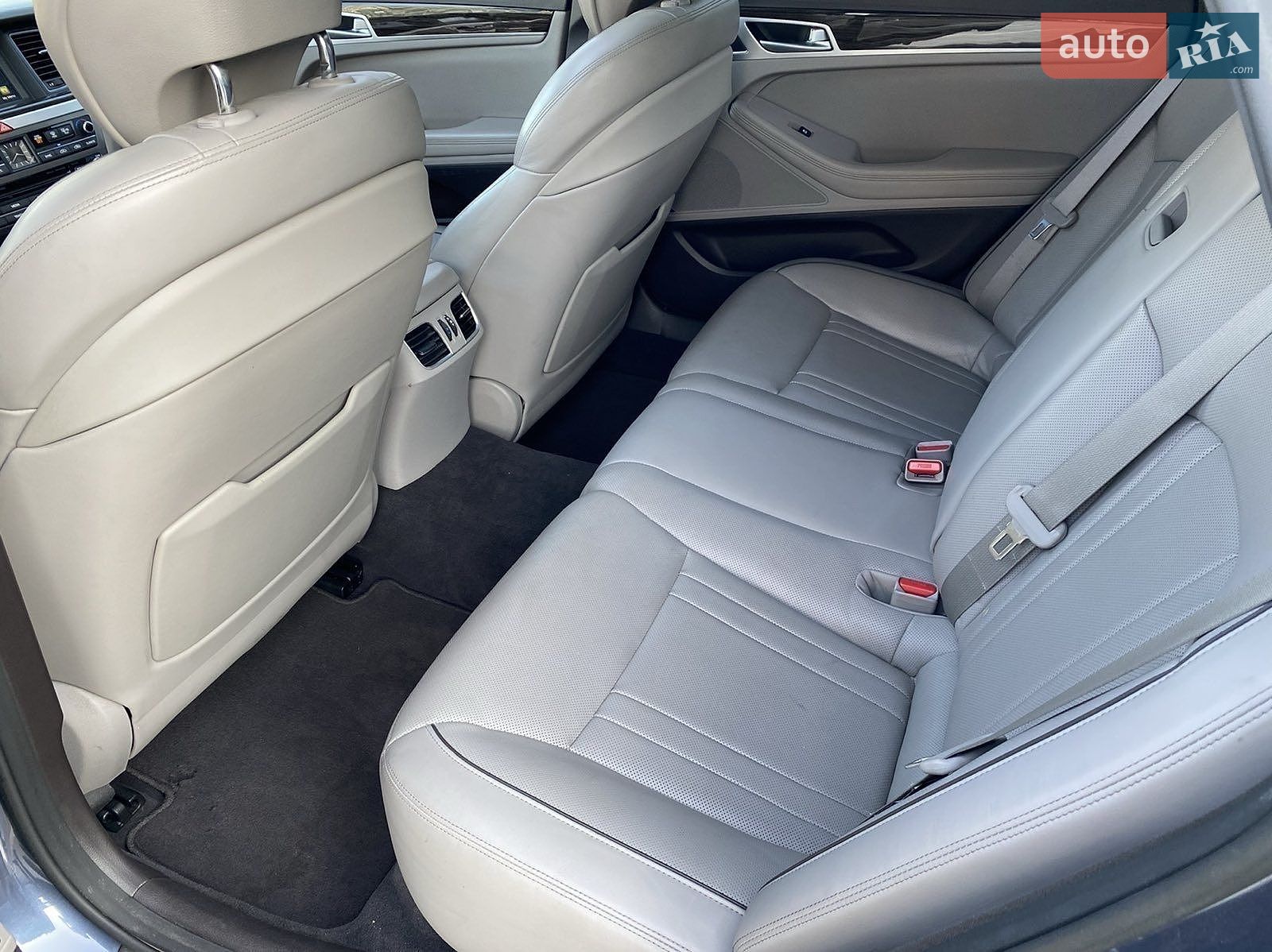 Hyundai Genesis 2015 VIN KMHGN4JE3FU094745 фото оголошення 7 з 12