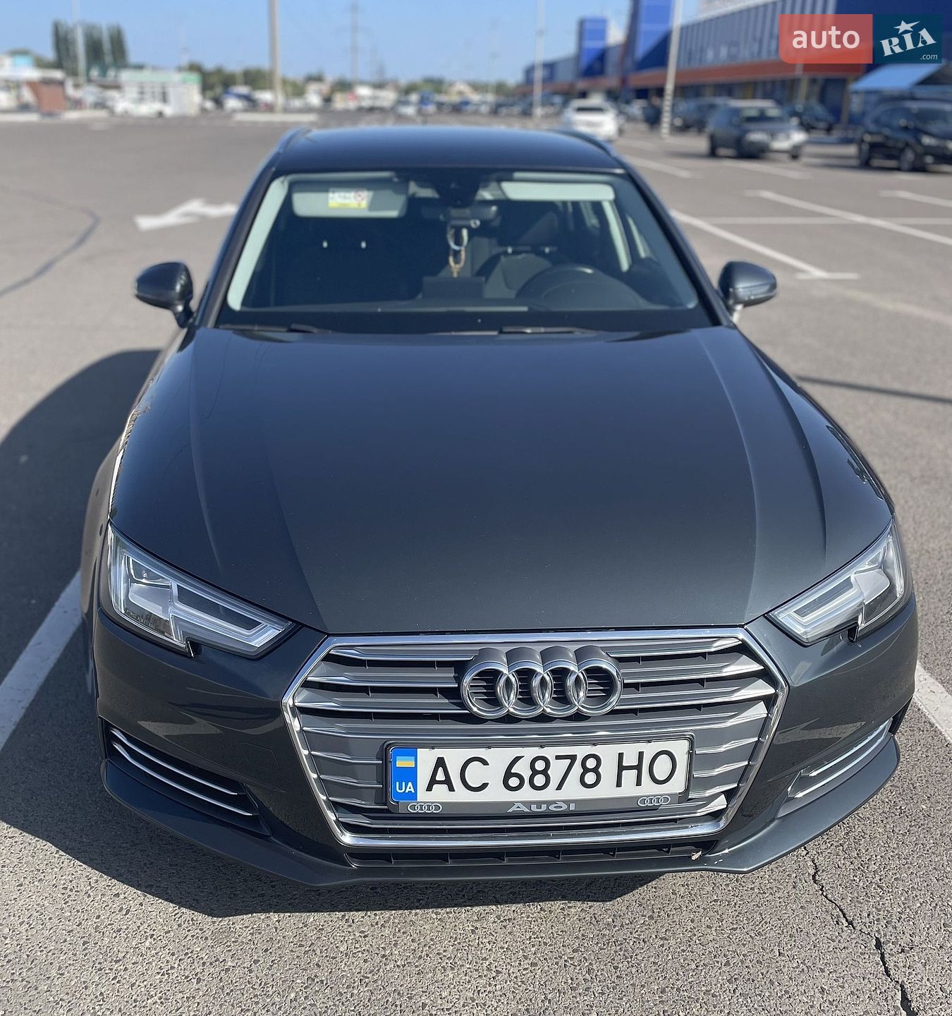 Audi A4 2017 VIN WAUZZZF45JA093697 фото оголошення 10 з 36