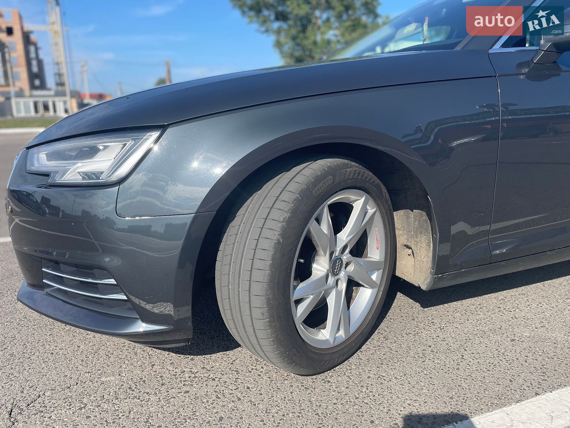 Audi A4 2017 VIN WAUZZZF45JA093697 фото оголошення 12 з 36