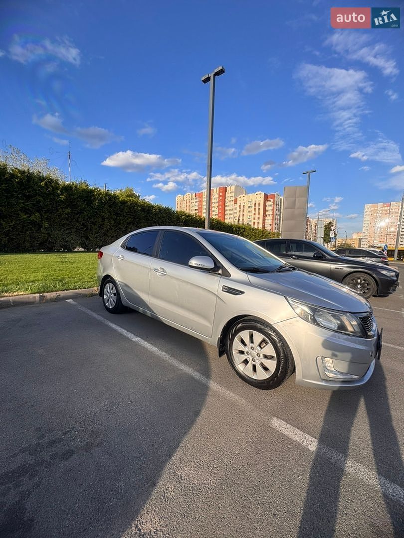 Kia Rio 2013 VIN Z94CC41BBDR125105 фото оголошення 2 з 7