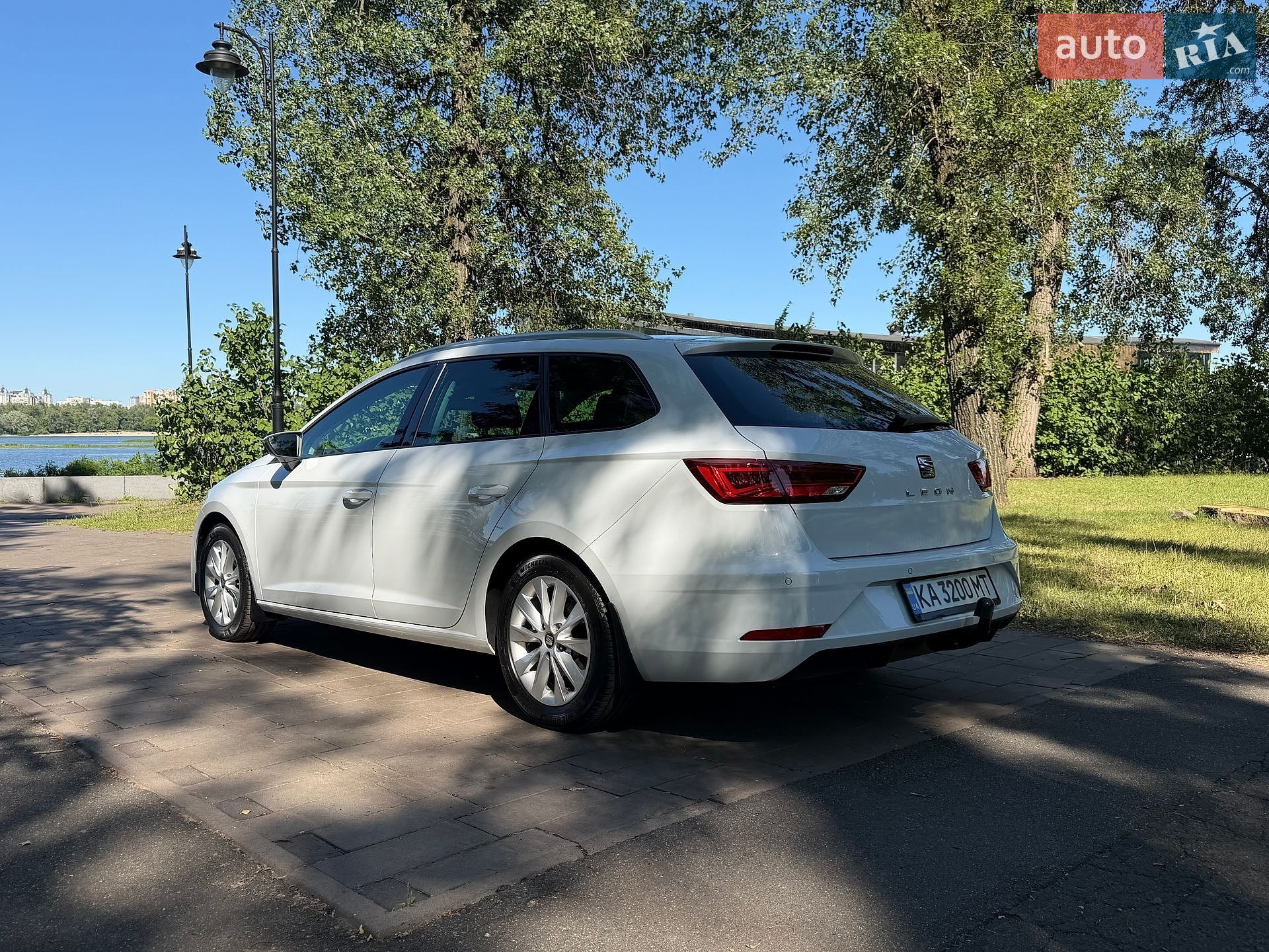 SEAT Leon 2019 VIN VSSZZZ5FZKR071884 фото оголошення 4 з 63