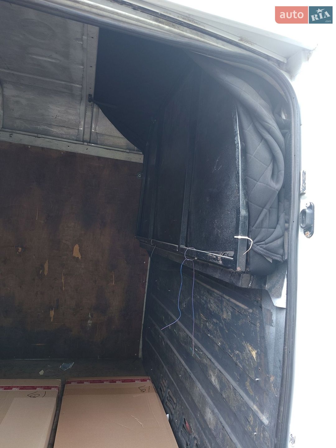 Mercedes-Benz Sprinter 2001 VIN WDB9036631R300004 фото оголошення 2 з 9