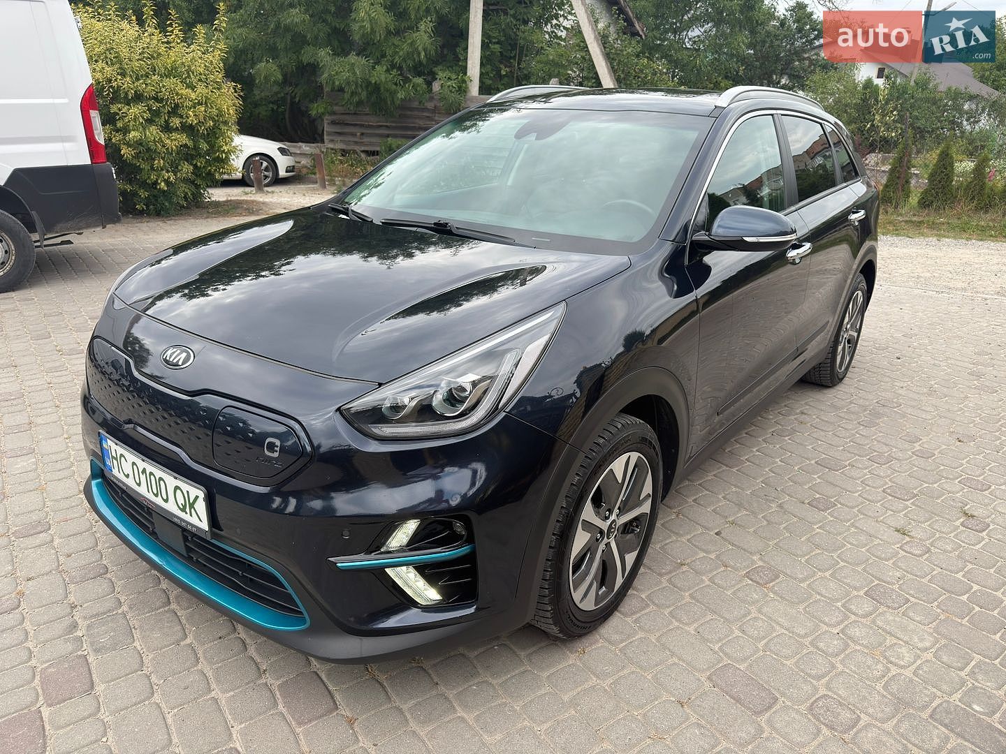 Kia Niro 2020 VIN KNACC81GFM5063891 фото оголошення 2 з 12