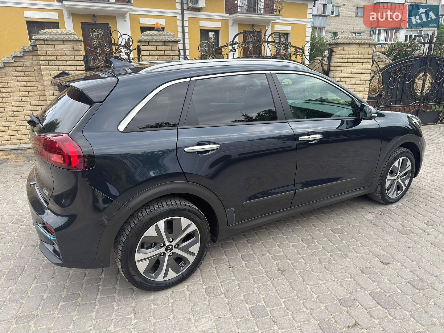 Kia Niro 2020 VIN KNACC81GFM5063891 фото оголошення 3 з 12