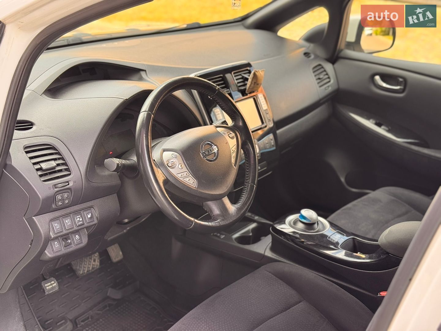 Nissan Leaf 2014 VIN SJNFAAZE0U6017190 фото оголошення 9 з 18