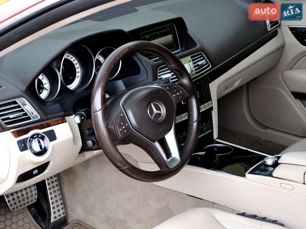 Mercedes-Benz E-Class 2013 VIN WDDKJ5KB9EF256911 фото оголошення 9 з 21