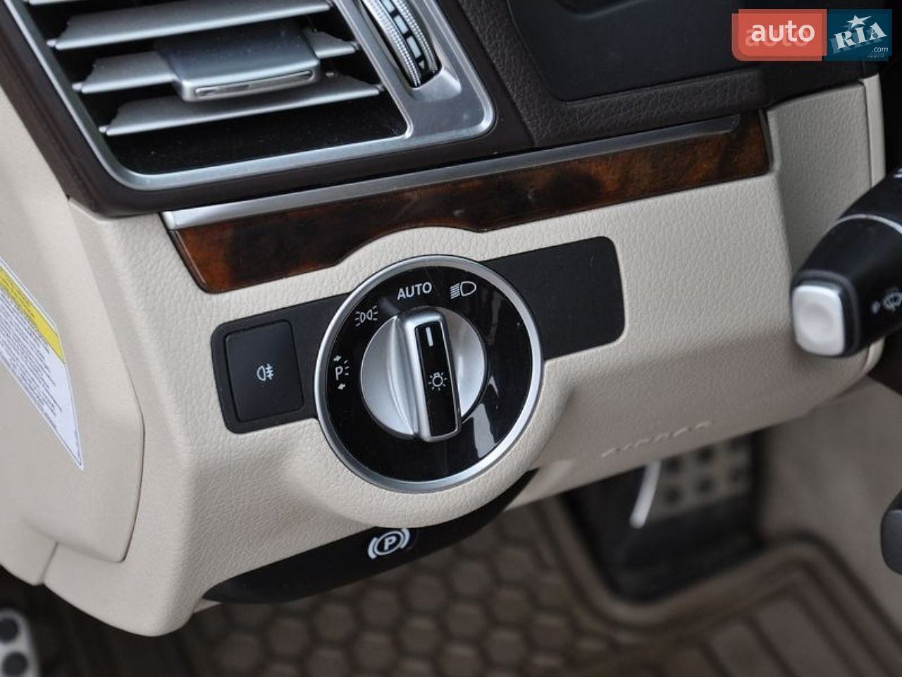 Mercedes-Benz E-Class 2013 VIN WDDKJ5KB9EF256911 фото оголошення 16 з 21