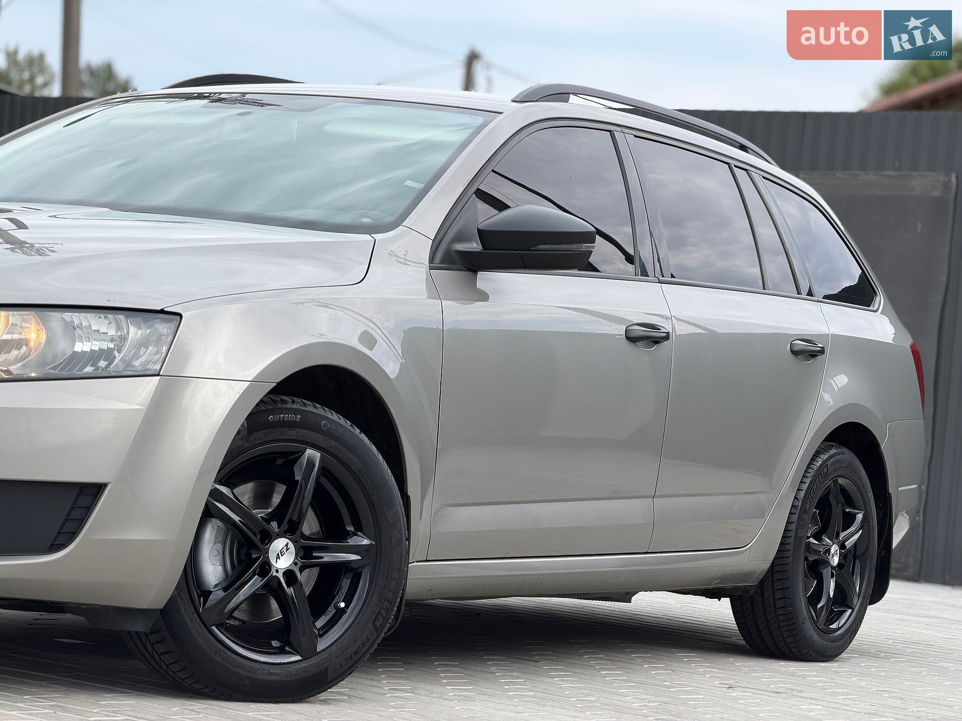 Skoda Octavia 2014 VIN TMBJC7NE6E0110700 фото оголошення 4 з 85