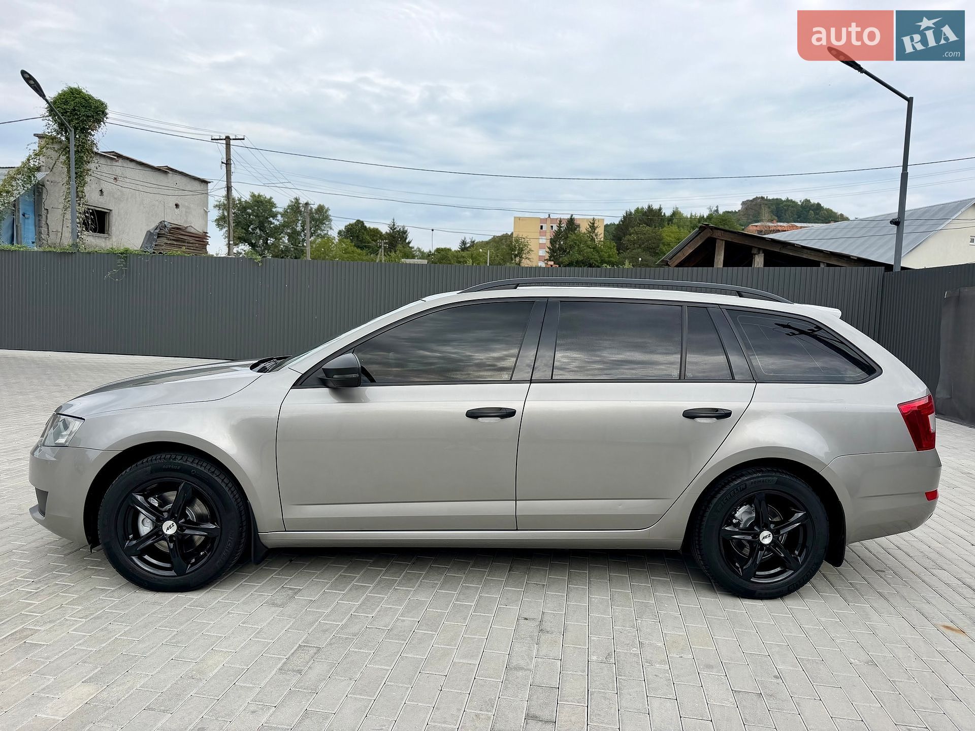 Skoda Octavia 2014 VIN TMBJC7NE6E0110700 фото оголошення 11 з 85