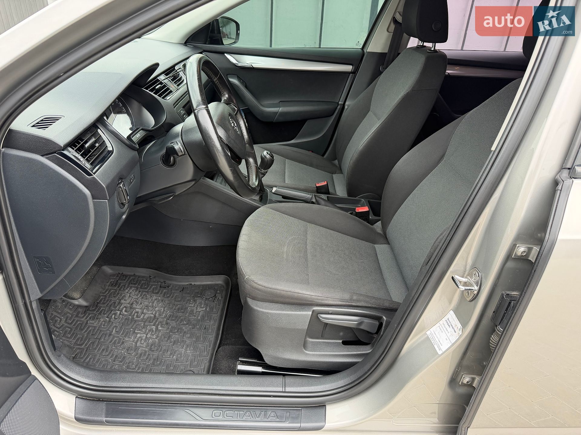 Skoda Octavia 2014 VIN TMBJC7NE6E0110700 фото оголошення 53 з 85
