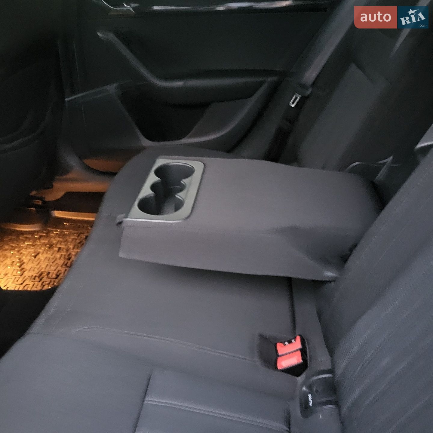 Skoda Octavia 2019 VIN TMBAC4NE8LB008184 фото оголошення 2 з 16