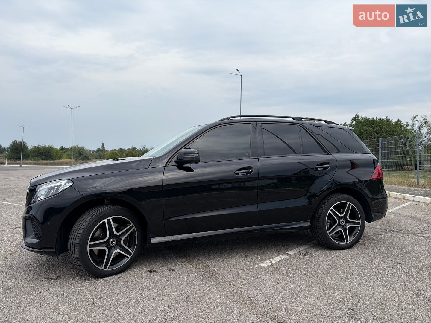 Mercedes-Benz GLE-Class 2017 VIN WDC1660621A979864 фото оголошення 2 з 15