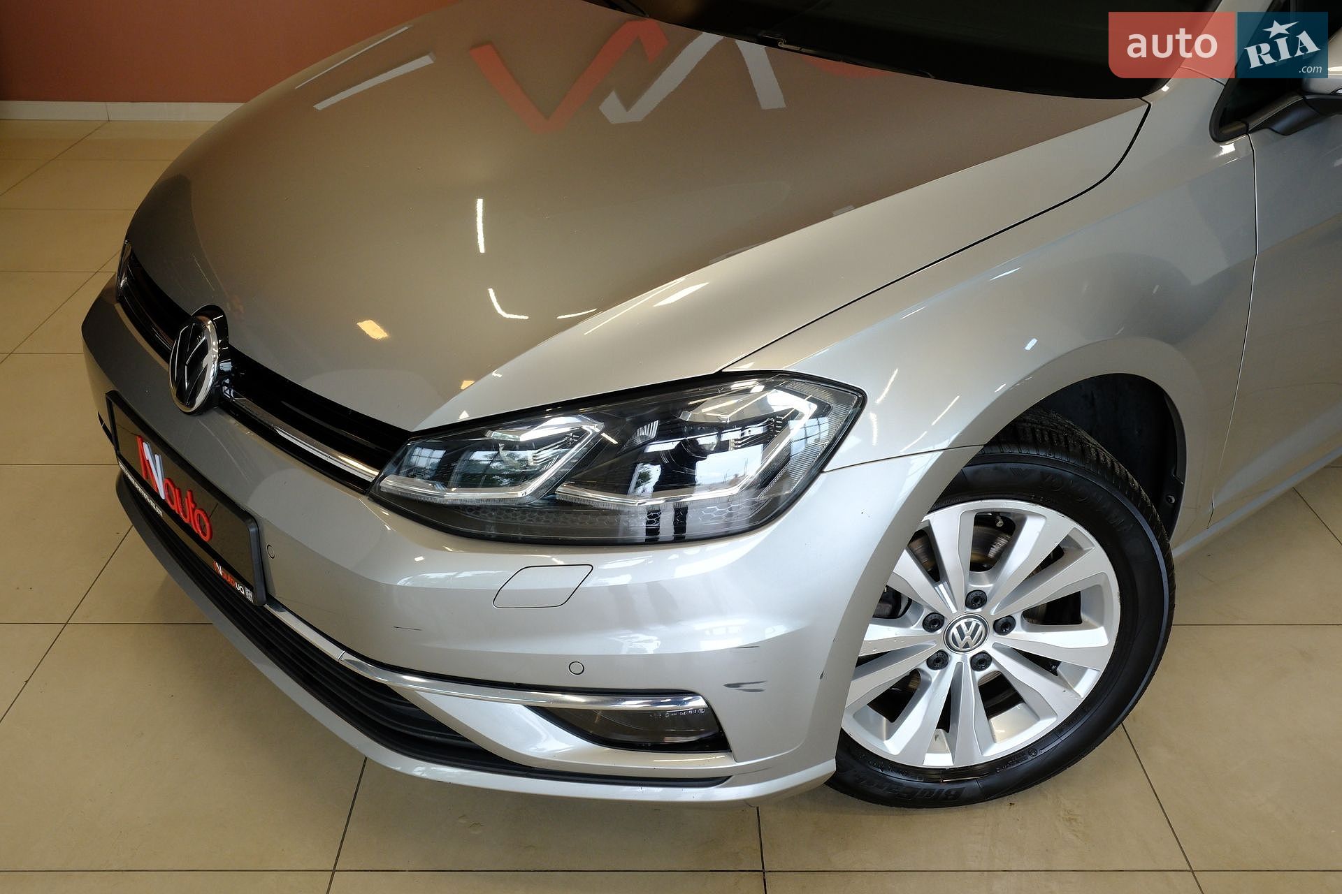 Volkswagen Golf 2019 VIN WVWZZZAUZLP000217 фото оголошення 10 з 33