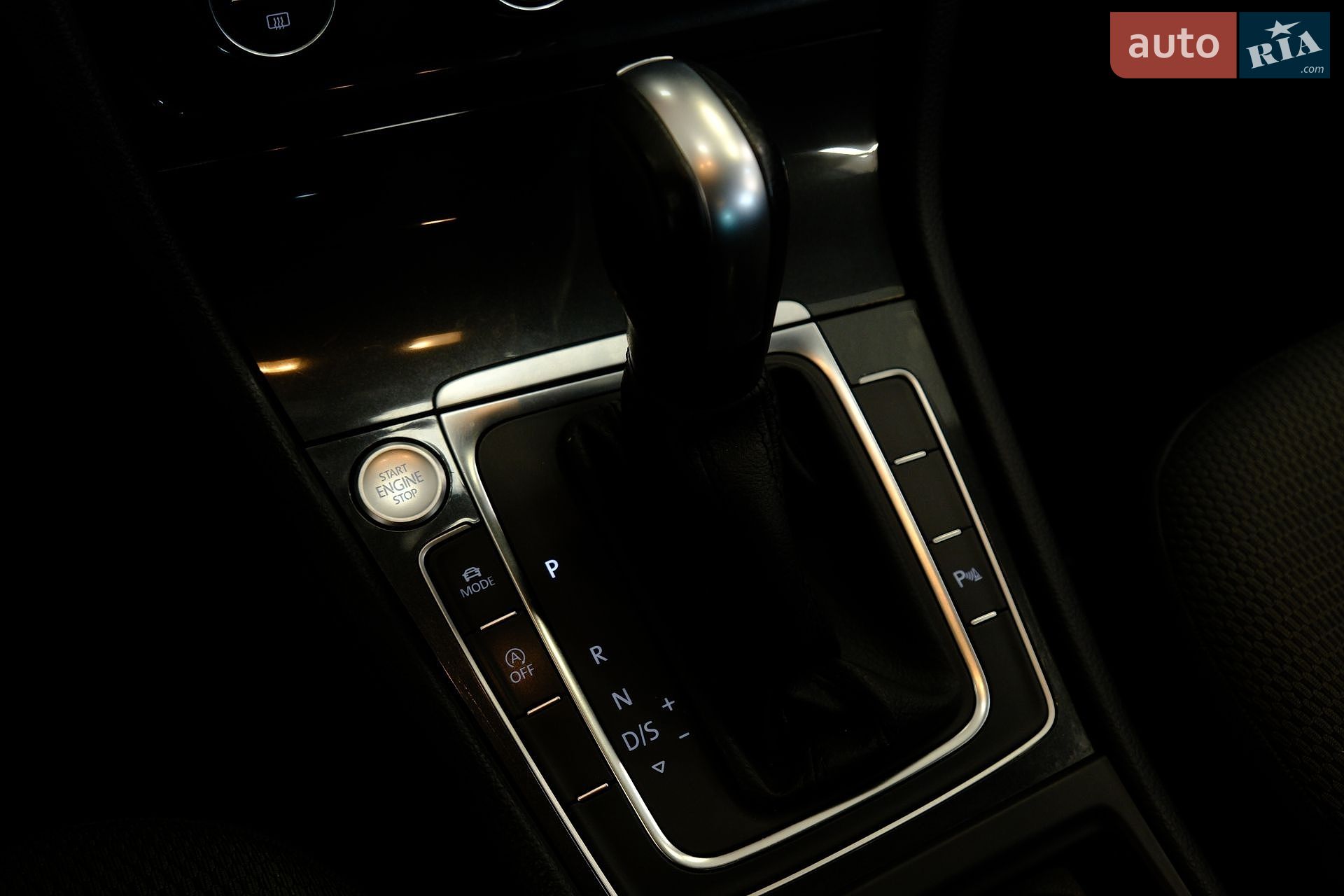 Volkswagen Golf 2019 VIN WVWZZZAUZLP000217 фото оголошення 15 з 33