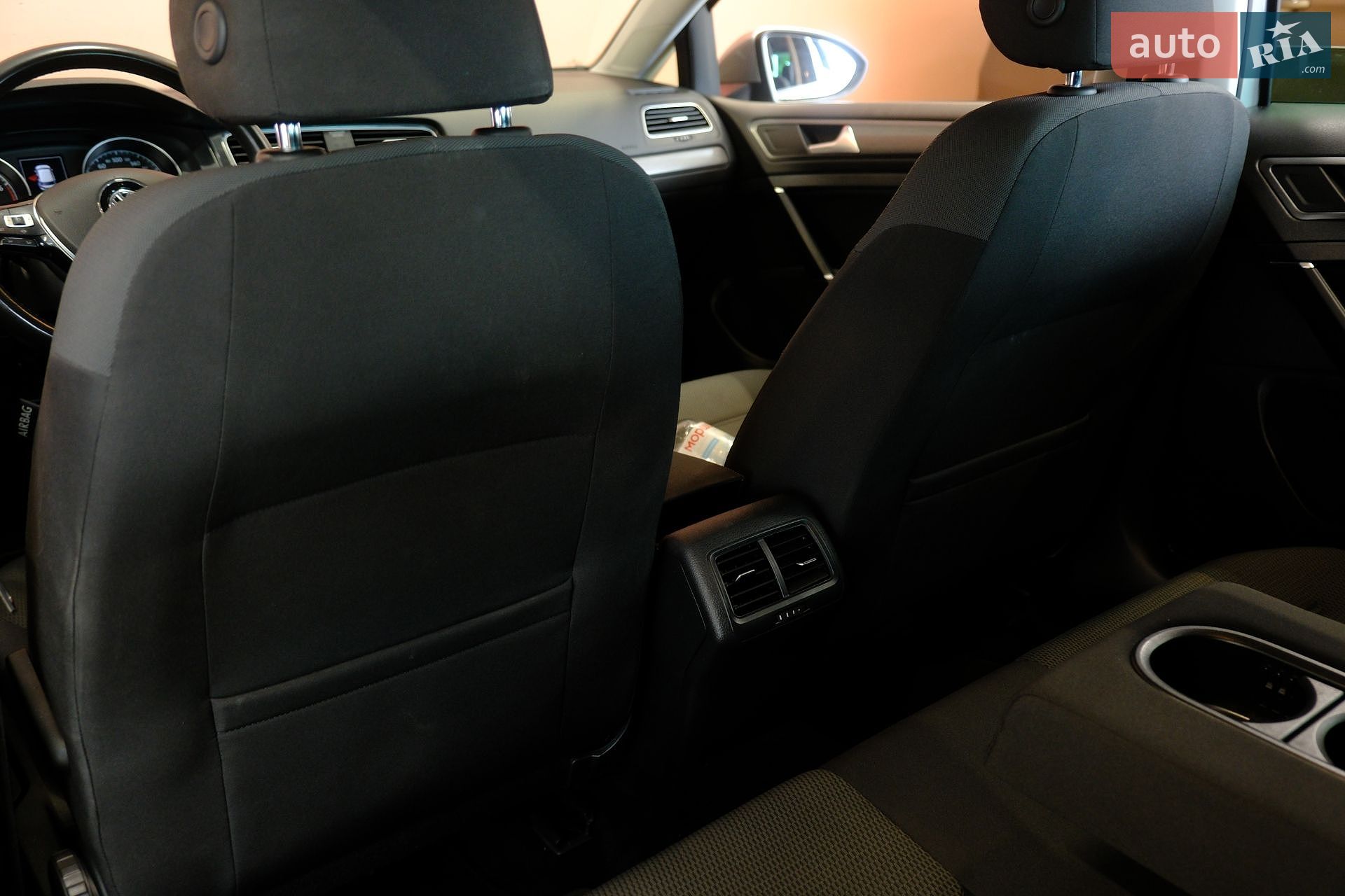 Volkswagen Golf 2019 VIN WVWZZZAUZLP000217 фото оголошення 26 з 33