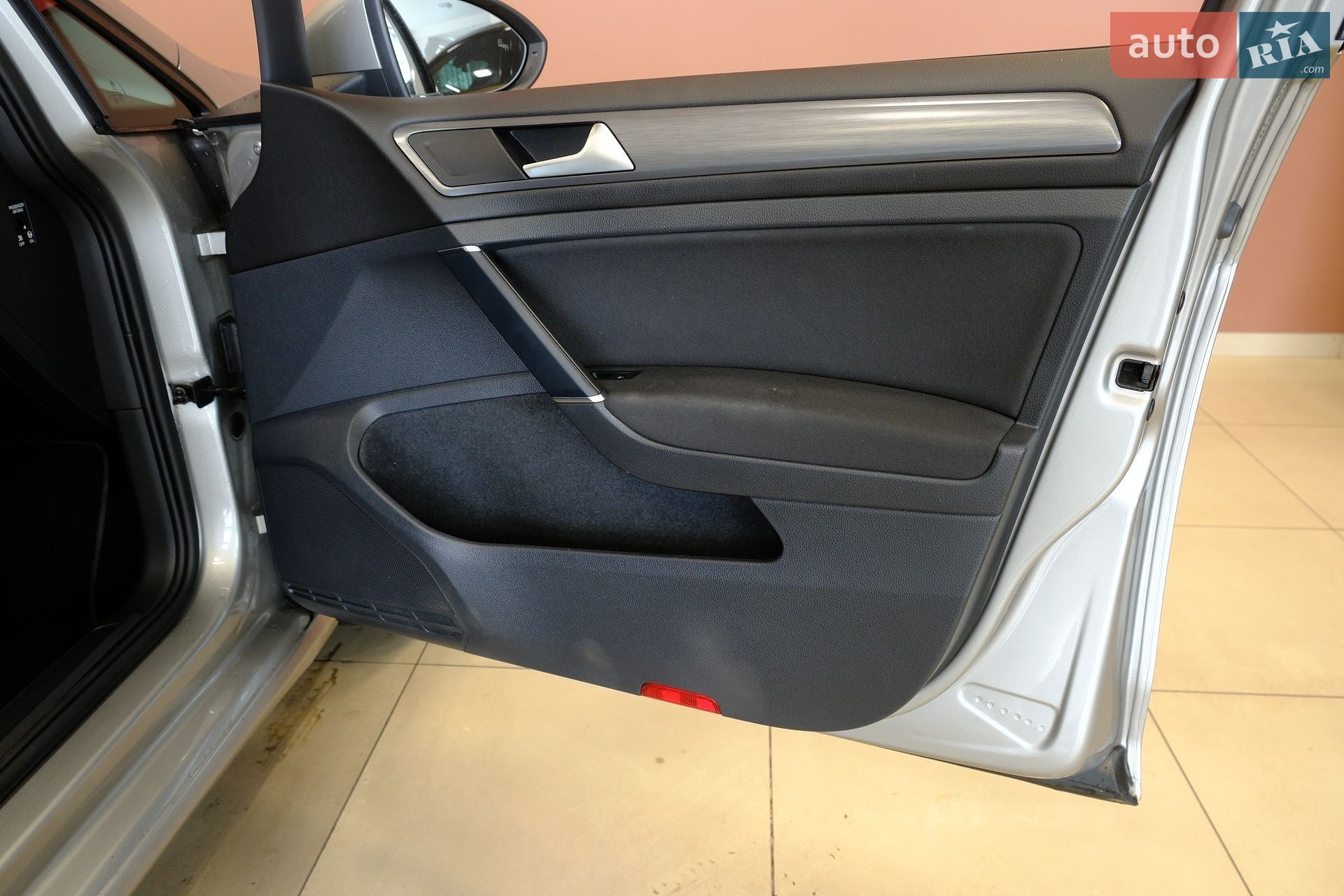 Volkswagen Golf 2019 VIN WVWZZZAUZLP000217 фото оголошення 33 з 33