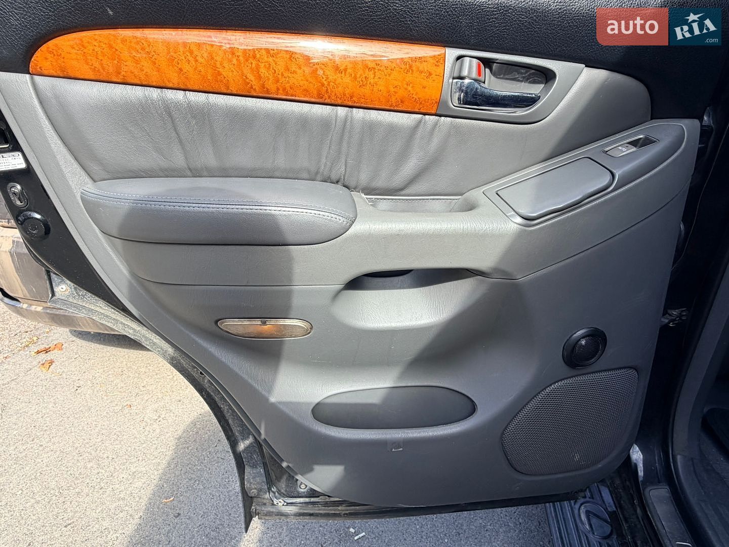 Lexus GX 2005 VIN JTJBT20XX50083031 фото оголошення 25 з 39