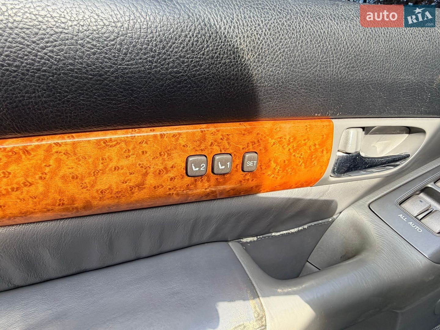 Lexus GX 2005 VIN JTJBT20XX50083031 фото оголошення 28 з 39