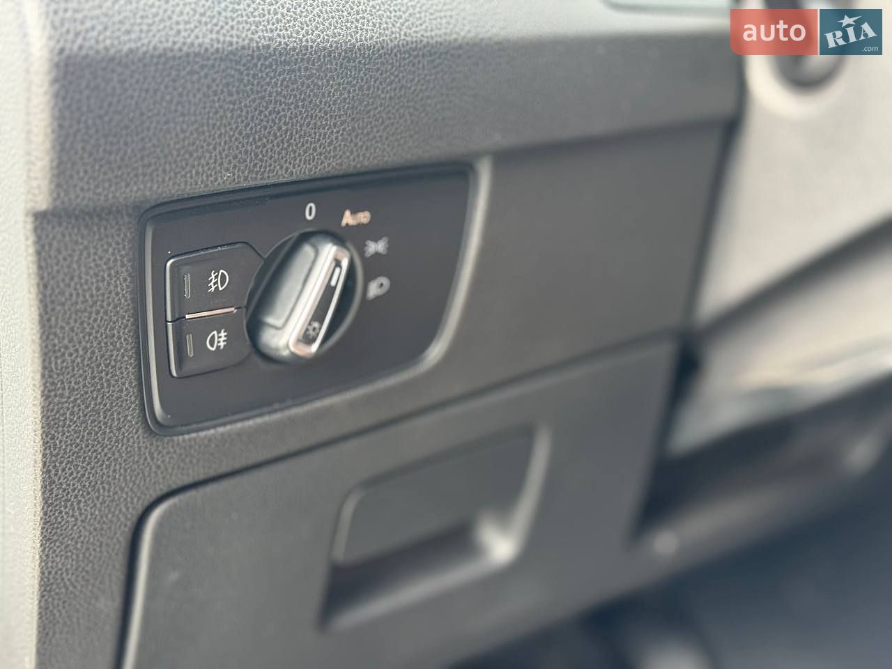 Volkswagen Passat 2015 VIN WVWZZZ3CZGP002133 фото оголошення 12 з 24