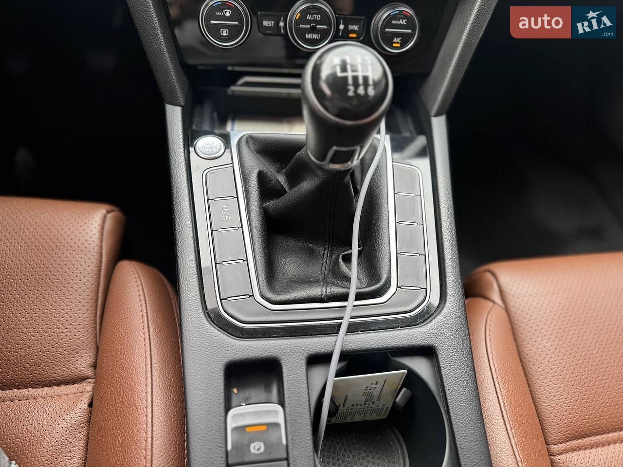Volkswagen Passat 2015 VIN WVWZZZ3CZGP002133 фото оголошення 16 з 24