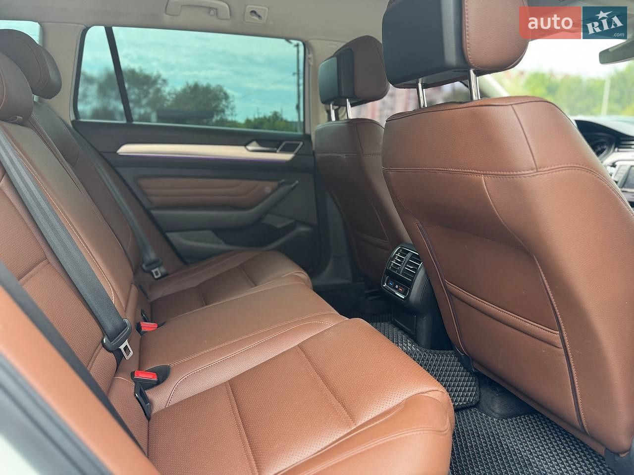 Volkswagen Passat 2015 VIN WVWZZZ3CZGP002133 фото оголошення 19 з 24